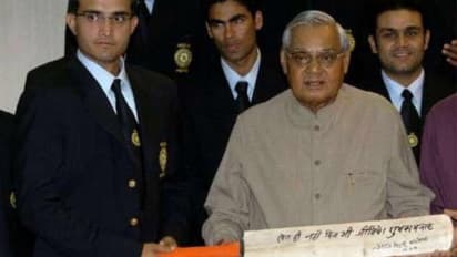 ’ಸರಣಿ ಗೆಲ್ಲುವುದರ ಜತೆಗೆ ಪಾಕಿಸ್ತಾನಿಯರ ಹೃದಯ ಗೆದ್ದು ಬನ್ನಿ’