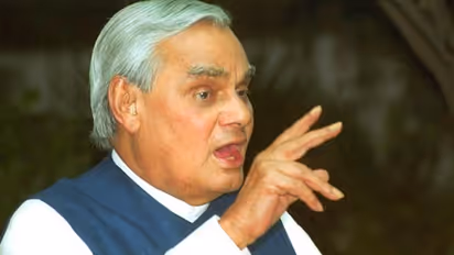 ಅಟಲ್ಗೆ ಅಂತಿಮ ನಮನ ಸಲ್ಲಿಸಲು ಬಂದ ದೊರೆ