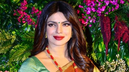 ಪ್ರಿಯಾಂಕಾ ಕುಟುಂಬ ಭೇಟಿಗೆ ಮುಂಬೈಗೆ ಬಂದ ನಿಕ್ ಪೋಷಕರು