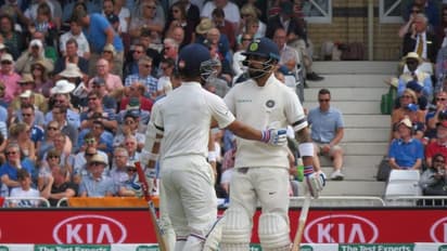 ఇంగ్లండుతో టెస్టు: బ్లాక్ బ్యాండ్ లతో బరిలోకి కోహ్లీ సేన