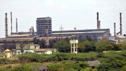 நாங்க இலவசமாகவே தருகிறோம்... கொரோனாவை காரணம் காட்டி திறக்க அனுமதி கேட்கும் ஸ்டெர்லைட்..!