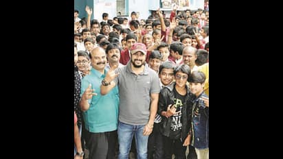 ನೂರಾರು ಮಕ್ಕಳ ಜೊತೆ ಮಗನ ಚಿತ್ರ ನೋಡಿದ ಪ್ರೇಮ್