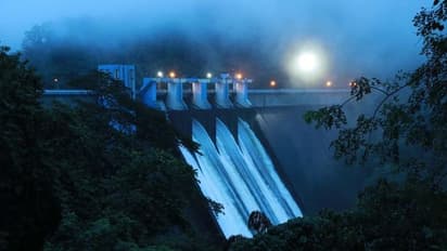 വീട്ടിലേക്ക് മടങ്ങുന്നവര് വൈദ്യുതിയുടെ കാര്യത്തില് ശ്രദ്ധിക്കേണ്ട കാര്യങ്ങള്