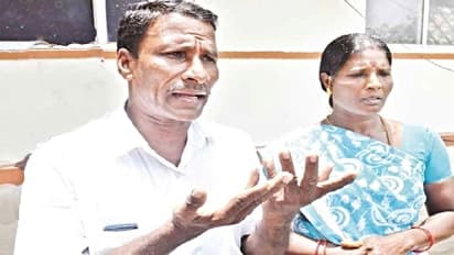 ஊரைவிட்டு ஒதுக்கிய பஞ்சாயத்து; மனமுடைந்த தம்பதி தீக்குளிக்க முயற்சி - பரபரப்பில் பற்றி எரியும் கலெக்டர் ஆஃபிஸ்...