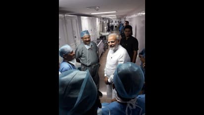 ವಾಜಪೇಯಿ ನಿಧನ: ಏಮ್ಸ್‌ನಲ್ಲಿ ಪ್ರಧಾನಿ ಮೋದಿ ನಕ್ಕಿದ್ದು ಹೌದಾ?