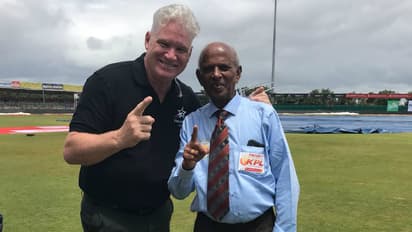 Dean Jones meets Madras tied Test umpire Vikram Raju, says Ravi Shastri should have kept strike