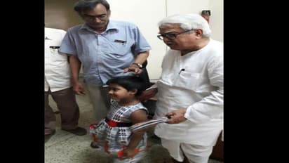 കൊല്‍ക്കത്തയില്‍ നിന്ന് സ്നേഹപൂര്‍വ്വം; അതിജീവനത്തിന് നാല് വയസുകാരിയുടെ കെെത്താങ്ങ്