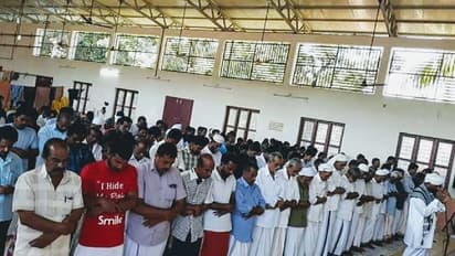 ಜೀವಕ್ಕೆಲ್ಲಿದೆ ಧರ್ಮ ಭೇದ?: ಕೇರಳ ಮುಸ್ಲಿಮರಿಗೆ ನಮಾಜ್ ಮಾಡಲು ಜಾಗಕೊಟ್ಟ ದೇವಸ್ಥಾನ!