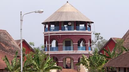 കൊവിഡ് നിയന്ത്രണം: തടവുകാരിൽ 65 വയസ്സിന് മുകളിൽ പ്രായമുള്ളവർക്ക് പരോൾ നീട്ടി നൽകി