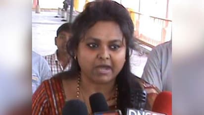 గాంధీని గాడ్సే చంపకపోయి ఉంటే నేను చంపేదాన్ని