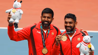 Arvind Kejriwal visits Asian Games 2018 medallist Divij Sharan, rewards him with Rs 1 crore