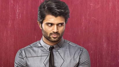 విజయ్ దేవరకొండ పక్కన ఎవరు చేస్తారు..? హీరోయిన్ల సమాధానం!