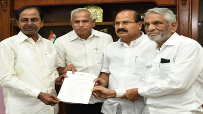 కేరళ బాధితులకు అండగా తెలంగాణ ఎమ్మెల్సీలు