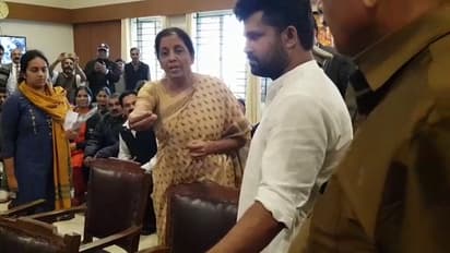 ಸಚಿವ ಸಾ.ರಾ.ಮಹೇಶ್ ವಿರುದ್ಧ ಕೇಂದ್ರ ಸಚಿವೆ ಗರಂ