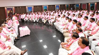 పార్టీ మారి టీఆర్ఎస్ టికెట్లు దక్కించుకున్న ఎమ్మెల్యేలు వీళ్లే....