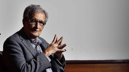 ഇന്ത്യയിലെ ജനാധിപത്യം അപകടത്തിലാണ്, ബിജെപിക്കെതിരെ എല്ലാ മതേതര പാര്ട്ടികളും ഒന്നിക്കണം