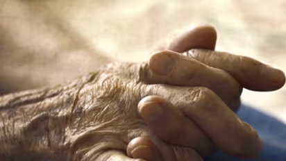 రుణమాఫీ జరగలేదని వృద్ధ దంపతుల ఆతహత్య