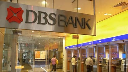 എഐ പണി തുടങ്ങി മക്കളേ... ജോലിയെടുക്കാൻ മനുഷ്യർ വേണ്ട, 4000 തസ്തികകൾ വെട്ടിക്കുറക്കുമെന്ന് ഡിബിഎസ് ബാങ്ക് 