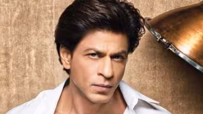 அட்லிக்கு ஆப்பு...’அசுரன்’ரீமேக்கில் நடிக்கத்துடிக்கும் ஷாருக் கான்...