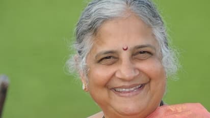 ದಸರಾ ಉದ್ಘಾಟನೆಗೆ ಸುಧಾ ಮೂರ್ತಿ: ಅಪಸ್ವರ ಎತ್ತಿದ ಚಿಂತಕಿಗೆ ಟಾಂಗ್