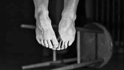 தம்பி இறந்த சோகம் தாங்காமல் தூக்கில் தொங்கிய அண்ணன்; ராமன், லட்சுமன் பாசத்தையே மிஞ்சிட்டாரே...