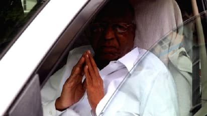 100 கோடி பணம்... ஒரு வாரம் டைம் கிடைச்சா இந்த ஆட்சி காலி... சொடக்கு போட்டு சவால் விடும் ஆற்காடு வீராசாமி...