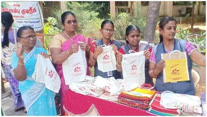 துணி பையுடன் செல்ஃபி எடுத்து அனுப்பினால் பரிசு.....கலெக்டர் அதிரடி அறிவிப்பு..!