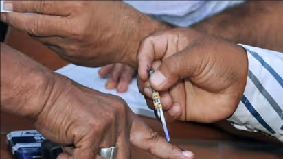 ಎಬಿಪಿ ಸಿ ವೋಟರ್ ಚುನಾವಣಾ ಸಮೀಕ್ಷೆ ಪ್ರಕಟ, ಯಾರಿಗೆ ಸಿಗಲಿದೆ ಕರ್ನಾಟಕದ ಕಿರೀಟ?