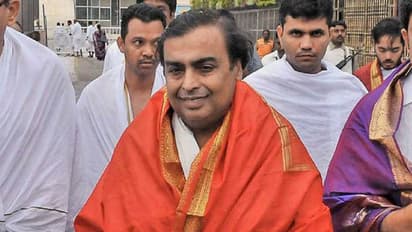 శ్రీవారికి భారీ విరాళం ఇచ్చిన ముఖేశ్ అంబానీ