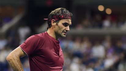 ഫെഡറര് ആണെന്ന് പറഞ്ഞിട്ടൊന്നും കാര്യമില്ല; അകത്ത് കയറാന് ഐഡി കാര്ഡ് വേണമെന്ന് സുരക്ഷാ ഉദ്യോഗസ്ഥന്