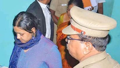 சோபியாவுக்கு ஜாமீன்... 30 நிமிடத்தில் விடுதலை செய்ய தூத்துக்குடி நீதிமன்றம் உத்தரவு!