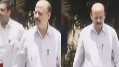 కీలక సమావేశం: సీఎస్తో అసెంబ్లీ సెక్రటరీ సమావేశం, ఏం జరుగుతోంది?