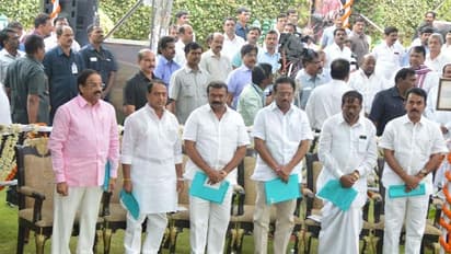 ముందస్తు ఎన్నికలు: ఫైళ్లతో మంత్రుల కుస్తీ.. ఉరుకులు, పరుగులు