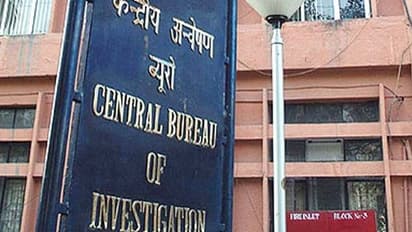 తమిళనాడు డీజీపీ, మంత్రి ఇళ్లపై సీబీఐ దాడులు