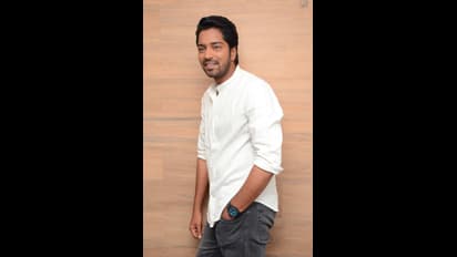 అల్లరి నరేష్ లేటెస్ట్ ఫోటో గ్యాలరీ