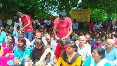 जानिए, टीचर्स डे पर यूपी में शिक्षकों ने क्यों करवाया मुंडन?