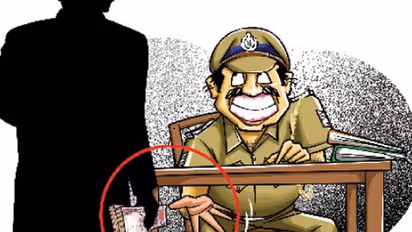 ధనవంతుడి అక్రమ సంబంధం.. రక్షిస్తామని.. రూ.4 కోట్లు వసూలు చేసిన పోలీసులు