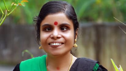 2019 ല് എനിക്ക് കാഴ്ച ലഭിക്കും; പ്രതീക്ഷയോടെ വൈക്കം വിജയലക്ഷ്മി