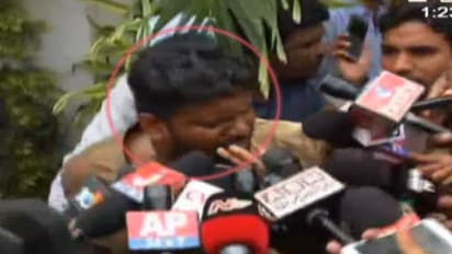 ఉద్యమకారులకు కేసీఆర్ ఏం చేసిండు.. రాజ్భవన్ ముందు యువకుడి ఆత్మహత్యాయత్నం