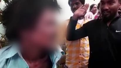 കുട്ടിക്കടത്തുകാരനെന്ന് ആരോപിച്ച് യുവാവിനെ ആള്ക്കൂട്ടം കെട്ടിയിട്ട് മര്ദ്ദിച്ചു