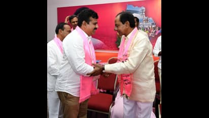 బాబూ మోహన్ ను కాదని టికెట్: ఎవరీ క్రాంతి?