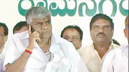 ಮಂತ್ರಿಗಿರಿ ನನಗೆ ಪುಟಗೋಸಿ.. ಬಹಿರಂಗವಾಗಿ ಬನ್ನಿ ಕಾಂಗ್ರೆಸ್ಗೆ ರೇವಣ್ಣ ಸವಾಲ್!