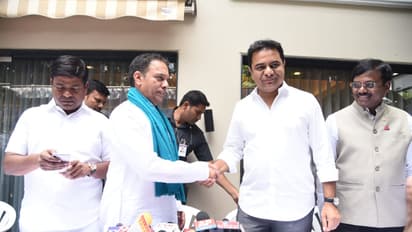 కాంగ్రెస్ కు షాక్: టీఆర్ఎస్ లో చేరనున్న మాజీ స్పీకర్ సురేష్ రెడ్డి (ఫోటోలు)