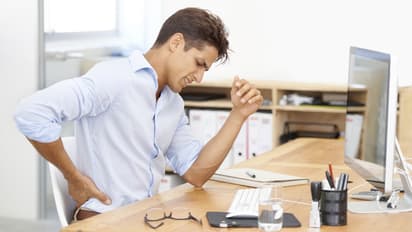 ദിവസം മുഴുവൻ ഇരുന്ന് ജോലി ചെയ്യുകയാണോ? എങ്കില്‍ നിങ്ങള്‍ ചെയ്യേണ്ടത്...