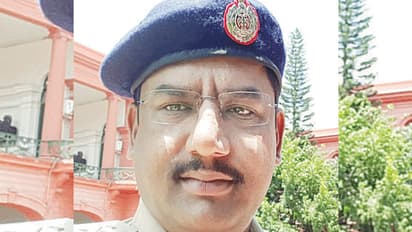 ಲಂಚ ಸ್ವೀಕರಿಸುವಾಗ ರೆಡ್ ಹ್ಯಾಂಡ್ ಆಗಿ ಸಿಕ್ಕಿಬಿದ್ದ ಇನ್ಸ್ಪೆಕ್ಟರ್!