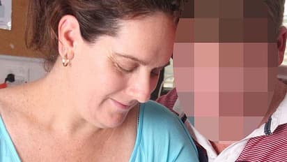 ഭര്‍ത്താവിന് തന്നേക്കാള്‍ പ്രായം കുറവാണെന്ന് തിരിച്ചറിഞ്ഞ വീട്ടമ്മ മക്കളെയും അമ്മയെയും കൊന്ന് ആത്മഹത്യ ചെയ്തു