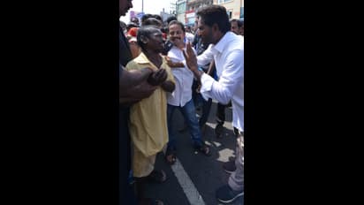 విశాఖలో  కోనసాగుతున్న ప్రజా సంకల్పయాత్ర (ఫోటోలు)