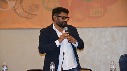 ವಿಶ್ವ ಹಿಂದೂ ಸಮ್ಮೇಳನ: ಭಾರತೀಯ ಸಿನಿಮಾದಲ್ಲಿ ಭಾರತೀಯತೆ ಇಲ್ಲ!