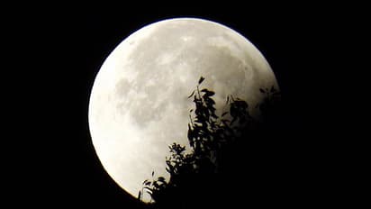 എന്ത് കൊണ്ട് ചന്ദ്രൻ ? ചാന്ദ്രദൗത്യങ്ങളുടെ ലക്ഷ്യമെന്താണ്?