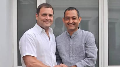 रिश्वत लेकर काम ना कराने का आरोप, कांग्रेस के इस बड़े नेता की बीच सड़क पिटाई